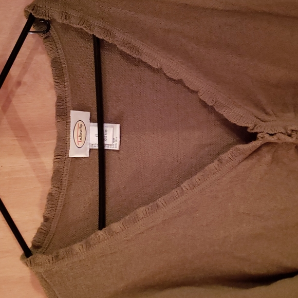 Talbots sweater - Picture 3 of 5